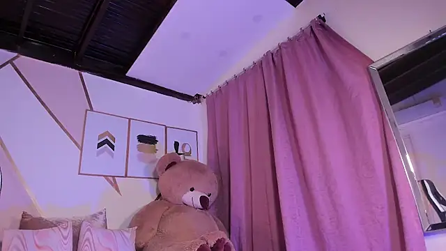 maye wells online show from 01-10-25, 05:24