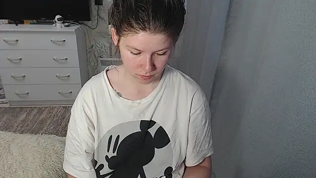 Snapshot of MelissaXKinky chatting on 02-17-25, 03:04 MelissaXKinky online show from 02-17-25, 03:04