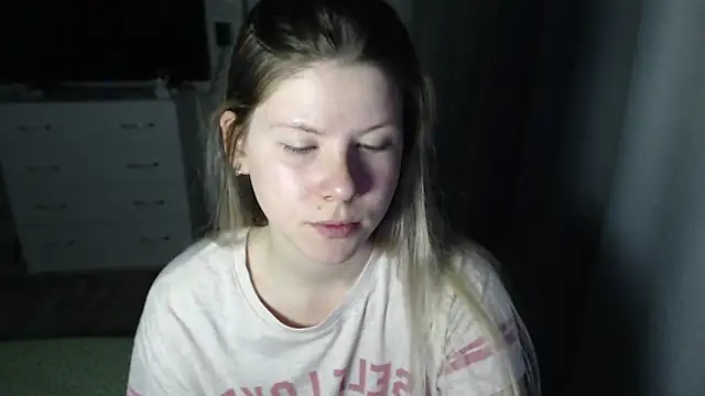 Snapshot of MelissaXKinky chatting on 02-21-25, 07:21 MelissaXKinky online show from 02-21-25, 07:21