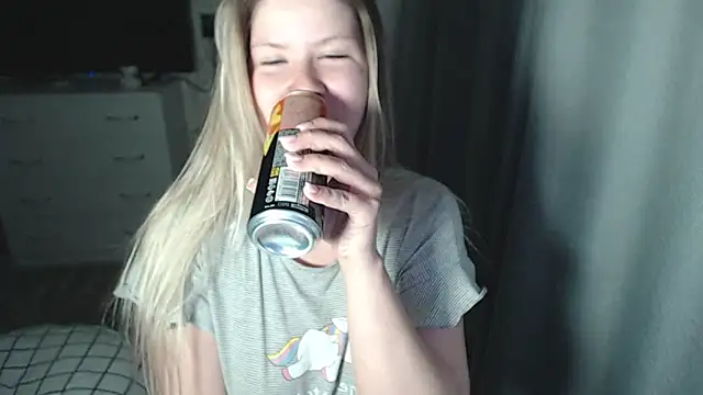 Snapshot of MelissaXKinky chatting on 03-04-25, 04:41 MelissaXKinky online show from 03-04-25, 04:41