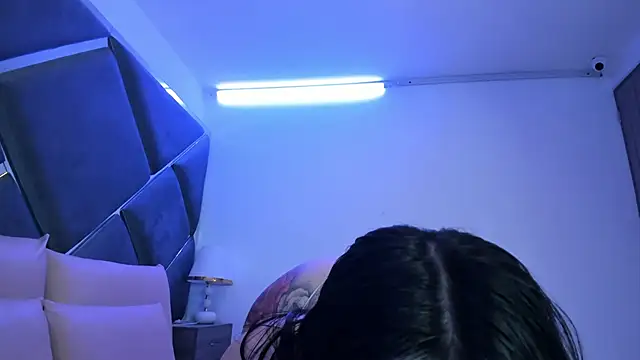 Charlotte Myers online show from 10-11-25, 08:40