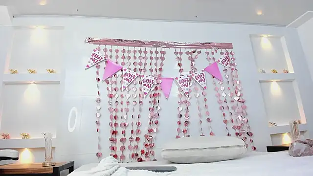 Dalia-Prada online show from 02-09-26, 03:43