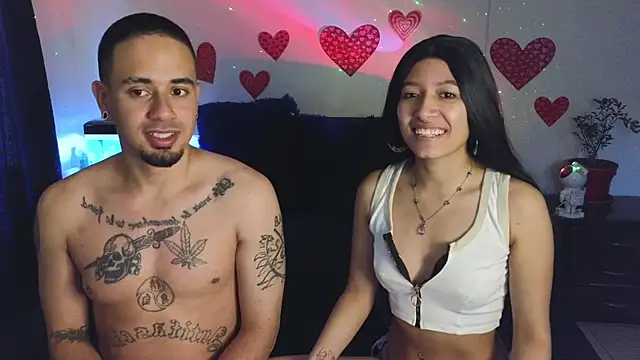 Snapshot of tony_and_sophia chatting on 02-20-25, 11:31 tony and sophia online show from 02-20-25, 11:31