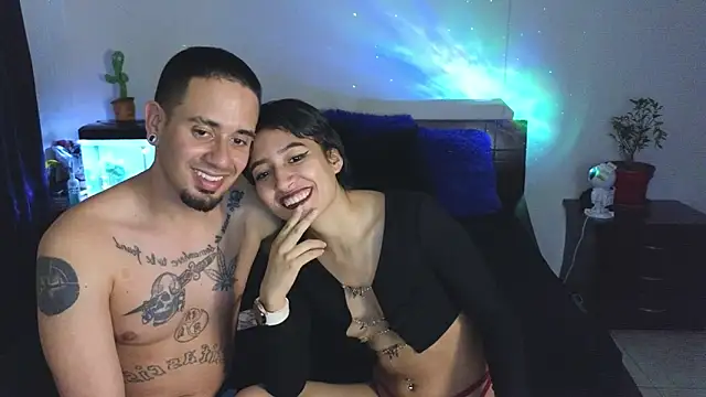 Snapshot of tony_and_sophia chatting on 02-25-25, 11:08 tony and sophia online show from 02-25-25, 11:08