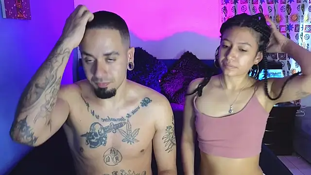 Snapshot of tony_and_sophia chatting on 10-06-25, 11:07 tony and sophia online show from 10-06-25, 11:07