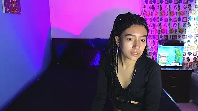 Snapshot of tony_and_sophia chatting on 10-16-25, 11:22 tony and sophia online show from 10-16-25, 11:22