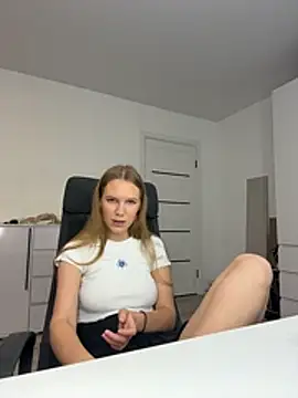 Snapshot of Ketitull chatting on 06-29-26, 05:35 Ketitull online show from 06-29-26, 05:35