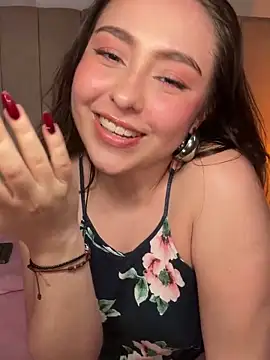 SofiMeza online show from 01-07-25, 05:42