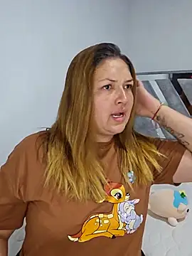 Snapshot of Sofia_Queen17 chatting on 09-20-25, 03:29 Sofia Queen17 online show from 09-20-25, 03:29