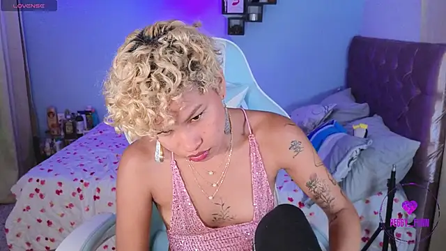 Snapshot of Peggy_Funn chatting on 01-04-25, 09:52 Peggy Funn online show from 01-04-25, 09:52