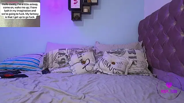 Snapshot of Peggy_Funn chatting on 01-07-25, 04:39 Peggy Funn online show from 01-07-25, 04:39