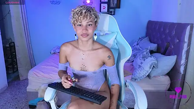 Snapshot of Peggy_Funn chatting on 01-08-25, 03:08 Peggy Funn online show from 01-08-25, 03:08