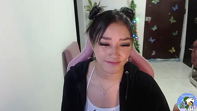 littleangel1 m online show from 12-22-25, 10:07