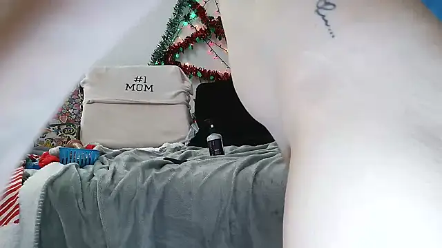 Snapshot of Venus22cumin chatting on 12-20-25, 04:30 Venus22cumin online show from 12-20-25, 04:30