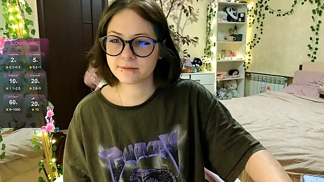 lily noris online show from 12-14-24, 01:17