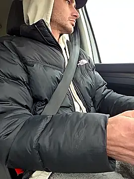 Snapshot of Zeefy chatting on 02-14-26, 10:01 Zeefy online show from 02-14-26, 10:01