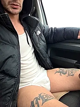 Snapshot of Zeefy chatting on 02-25-26, 07:51 Zeefy online show from 02-25-26, 07:51