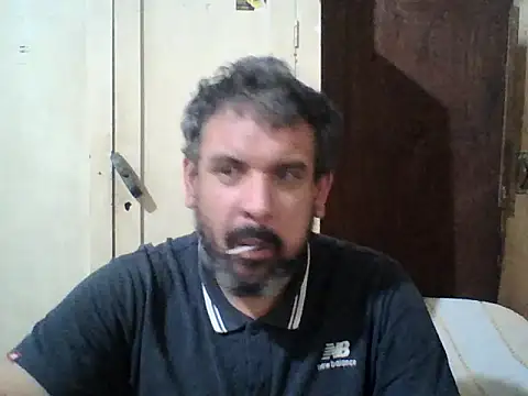 Rodrigo happy online show from 10-24-25, 02:19