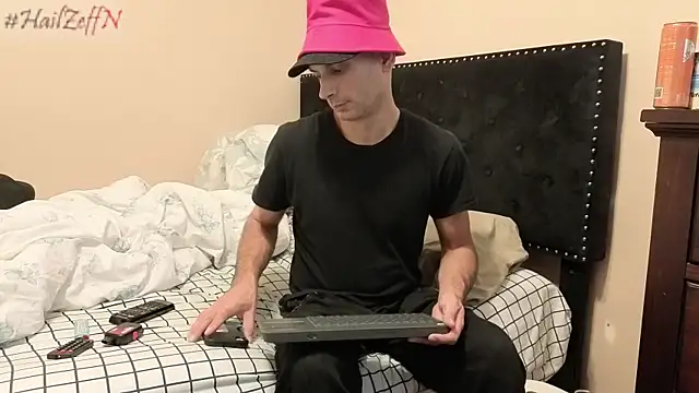 hailzeffn online show from 10-19-25, 04:51