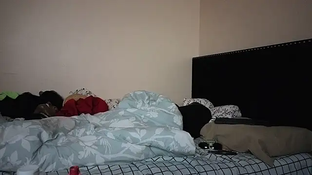 hailzeffn online show from 10-25-25, 08:55