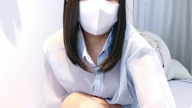 Snapshot of YUTSU_KI chatting on 06-07-26, 05:27 YUTSU KI online show from 06-07-26, 05:27