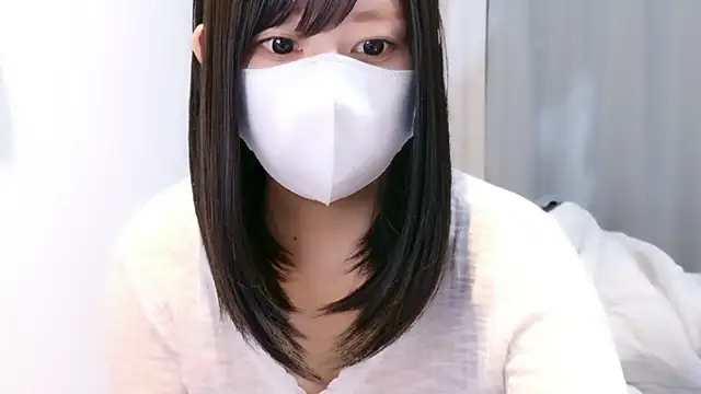 Snapshot of YUTSU_KI chatting on 06-11-26, 01:42 YUTSU KI online show from 06-11-26, 01:42