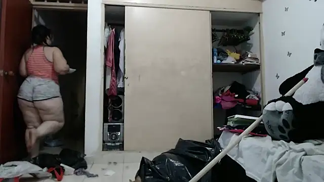 Snapshot of ladydeathz chatting on 12-12-24, 07:08 ladydeathz online show from 12-12-24, 07:08