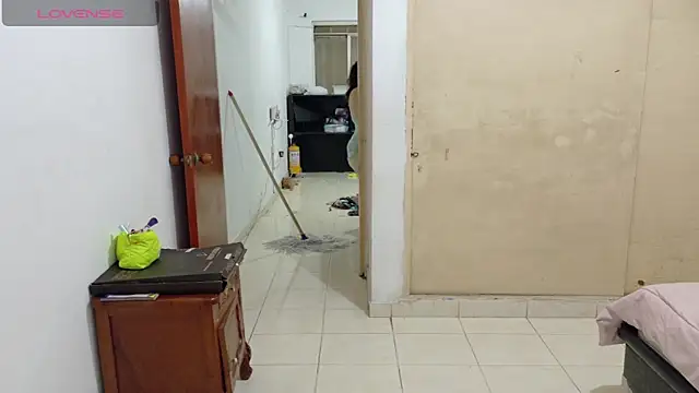 Snapshot of ladydeathz chatting on 03-08-25, 03:17 ladydeathz online show from 03-08-25, 03:17