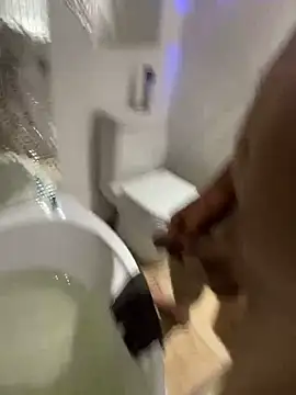 Snapshot of sexycouple109 chatting on 02-10-25, 02:41 sexycouple109 online show from 02-10-25, 02:41