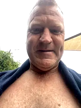 Snapshot of sexycouple109 chatting on 10-18-25, 03:53 sexycouple109 online show from 10-18-25, 03:53