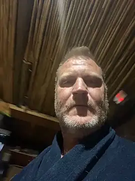 Snapshot of sexycouple109 chatting on 10-28-25, 03:21 sexycouple109 online show from 10-28-25, 03:21