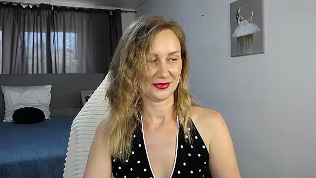 Vanessa Nowak online show from 06-13-26, 01:31