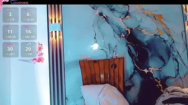 khiara moretti online show from 12-20-25, 11:39