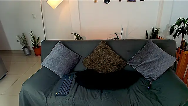 Snapshot of Baxter_Dex chatting on 02-08-25, 03:21 Baxter Dex online show from 02-08-25, 03:21