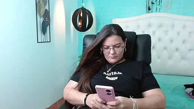 MsJossie online show from 01-14-25, 03:53