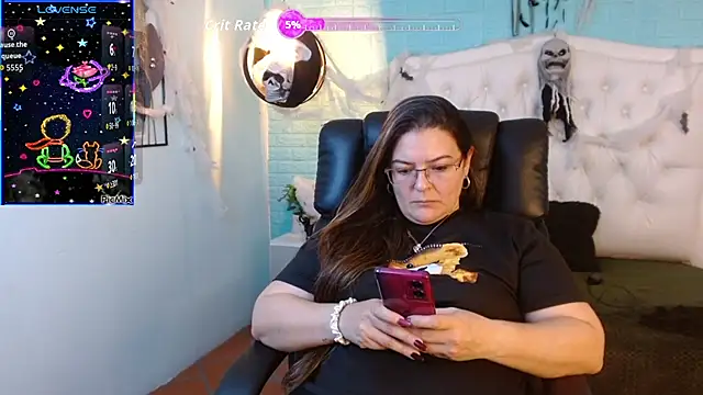 MsJossie online show from 10-24-25, 03:47