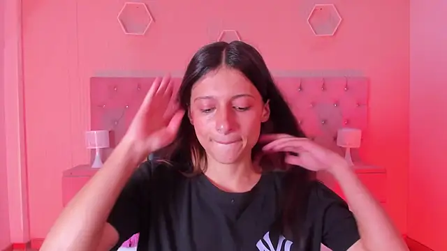 Agathaargent  online show from 03-06-26, 10:50