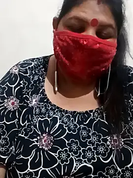 Snapshot of Shoni__ chatting on 12-26-24, 05:51 Shoni online show from 12-26-24, 05:51