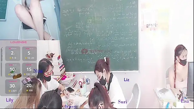 Snapshot of _Math_ chatting on 04-29-26, 05:22 Math online show from 04-29-26, 05:22