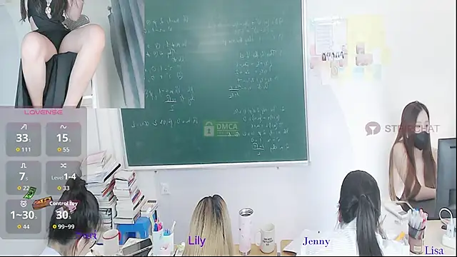 Snapshot of _Math_ chatting on 05-19-26, 02:01 Math online show from 05-19-26, 02:01