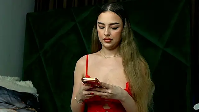 ScarletColes online show from 02-15-26, 12:40