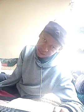 Snapshot of EssKaySA@xh chatting on 11-04-25, 07:51 EssKaySAxh online show from 11-04-25, 07:51