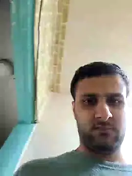 Snapshot of Fucklover011 chatting on 10-18-25, 02:36 Fucklover011 online show from 10-18-25, 02:36