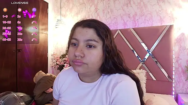 Snapshot of Miaa_Smiith1 chatting on 03-07-25, 12:12 Miaa Smiith1 online show from 03-07-25, 12:12