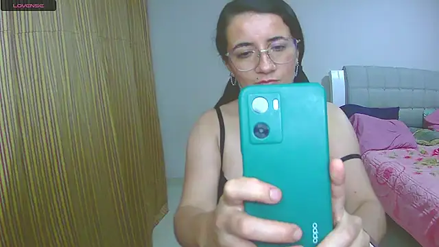 Snapshot of Dayanna_Smitt chatting on 03-02-25, 03:24 Dayanna Smitt online show from 03-02-25, 03:24