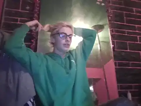 watermellonpussy online show from 02-05-25, 06:02