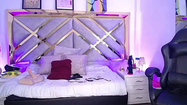 Moon Water   online show from 04-14-26, 11:27