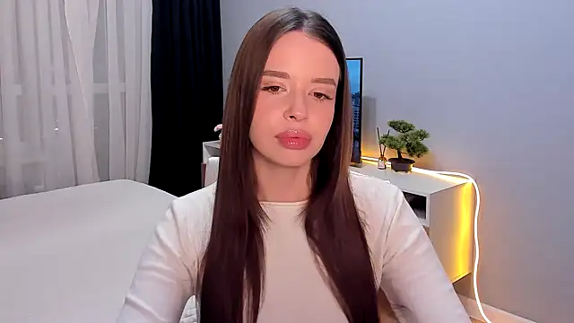 AmeliaBrian online show from 12-18-24, 10:02