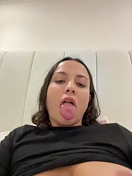 Megan Rodrigo online show from 06-04-26, 02:39