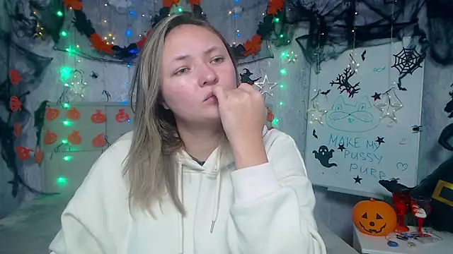 SallyVerda online show from 11-04-25, 06:40